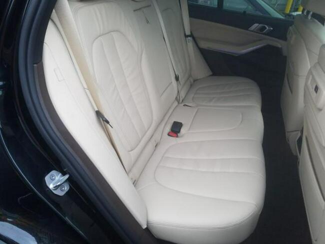 BMW X5 2019, 3.0L, 4x4, uszkodzony bok