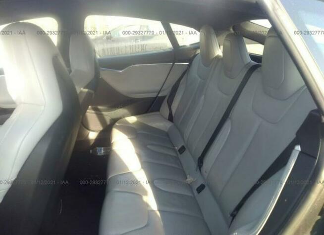 Tesla Model S 2016, 4x4, uszkodzony przód