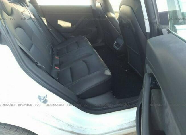 Tesla Model 3 2020, 4x4, uszkodzony tył