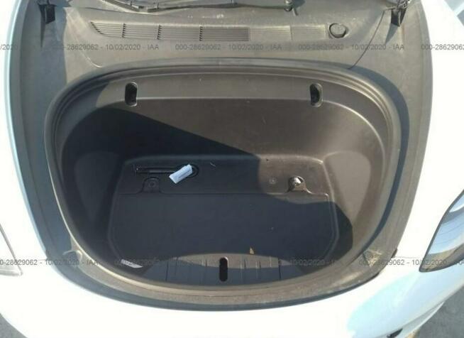 Tesla Model 3 2020, 4x4, uszkodzony tył