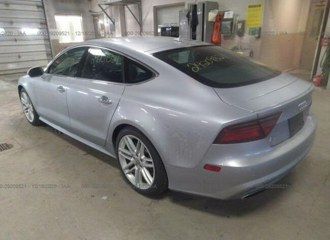 Audi A7 2016, 3.0L, 4x4, uszkodzony przód