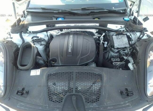 Porsche Macan 2020, 2.0L, 4x4, uszkodzony tył