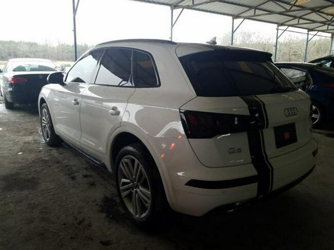 Audi Q5 2018, 2.0L, 4x4, porysowany