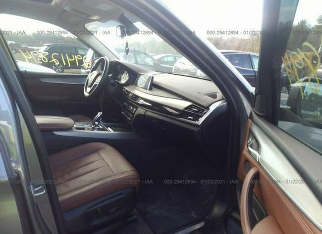 BMW X5 2016, 2.0L, 4x4, hybryda, uszkodzony bok