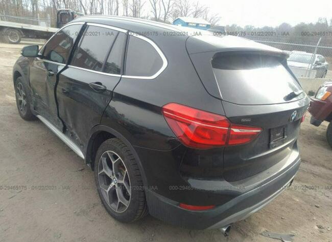 BMW X1 2017, 2.0L, 4x4, uszkodzony bok