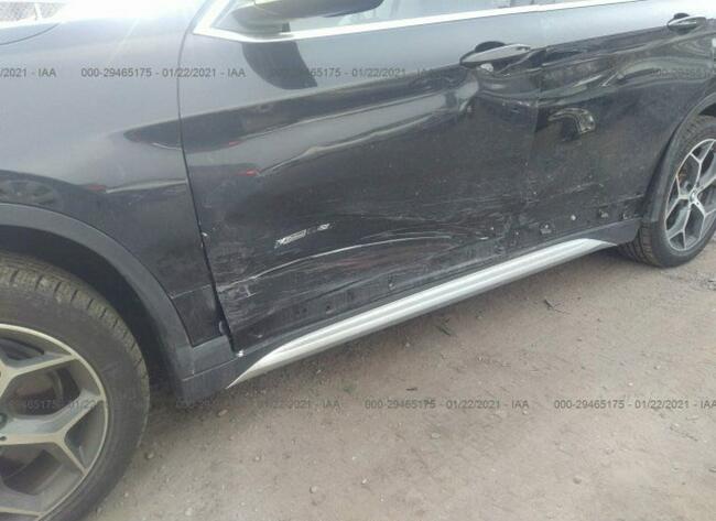 BMW X1 2017, 2.0L, 4x4, uszkodzony bok