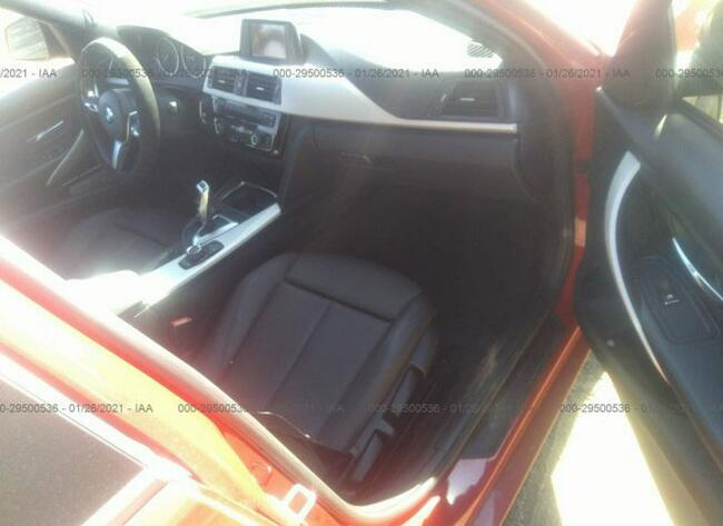 BMW 320 2016, 2.0L, lekko uszkodzony przód