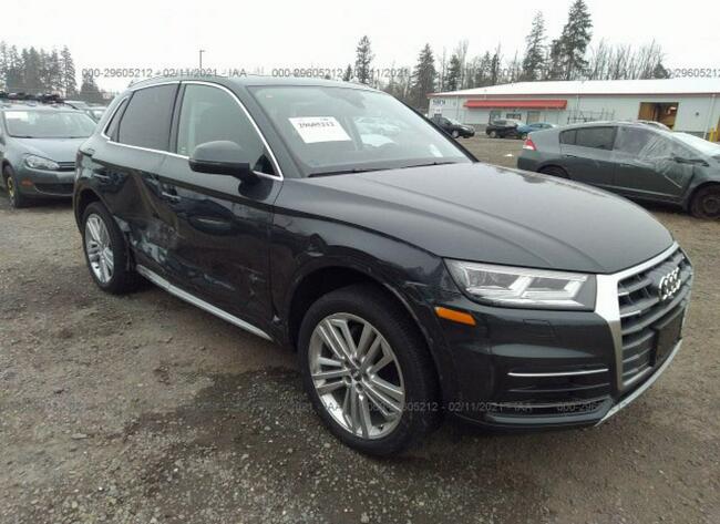 Audi Q5 2018, 2.0L, 4x4, uszkodzony bok