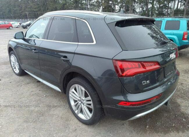 Audi Q5 2018, 2.0L, 4x4, uszkodzony bok