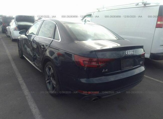 Audi A4 2018, 2.0L, 4x4, uszkodzony bok
