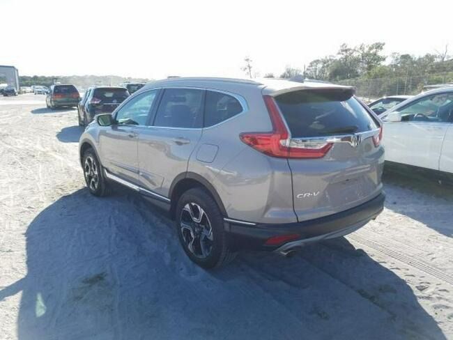 Honda CR-V 2018, 1.5L, 4x4, uszkodzone podwozie