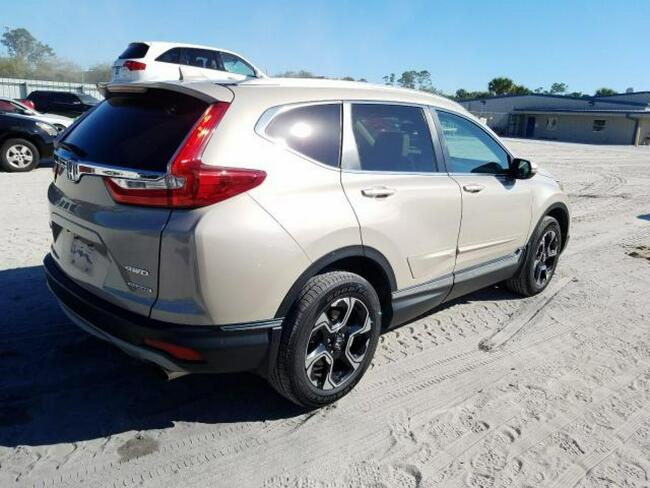 Honda CR-V 2018, 1.5L, 4x4, uszkodzone podwozie