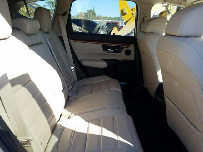 Honda CR-V 2018, 1.5L, 4x4, uszkodzone podwozie