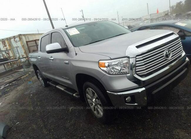 Toyota Tundra 2017, 5.7L, 4x4, po kradzieży