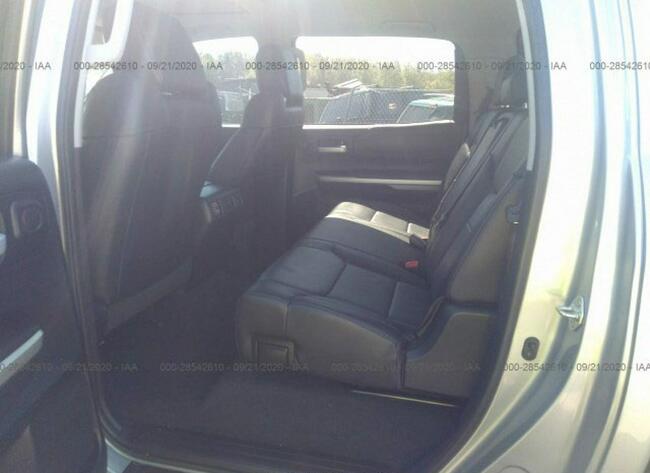 Toyota Tundra 2017, 5.7L, 4x4, po kradzieży