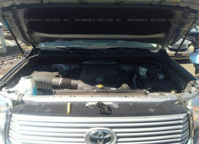 Toyota Tundra 2017, 5.7L, 4x4, po kradzieży