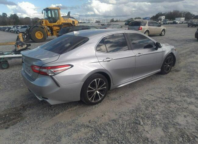 Toyota Camry 2019, 2.5L, po kradzieży