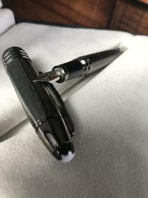 Pióro MontBlanc grafit/ karbowane