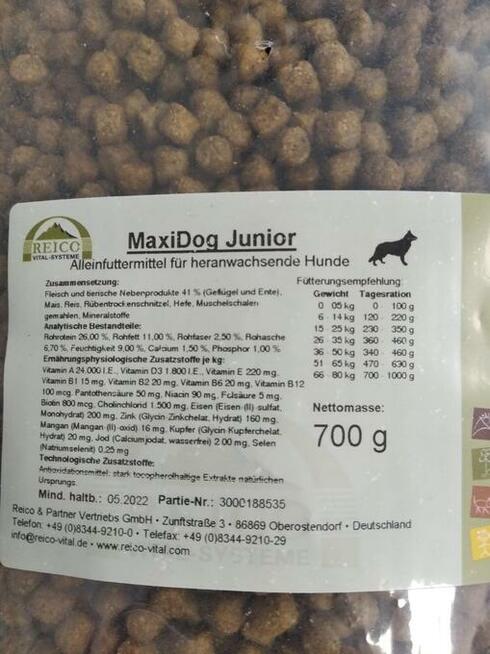 Sprzedam suchą karmę dla psów worek 700g MaxiDog Junior