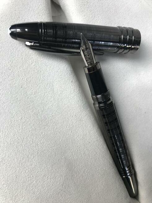 Pióro MontBlanc grafit/ karbowane