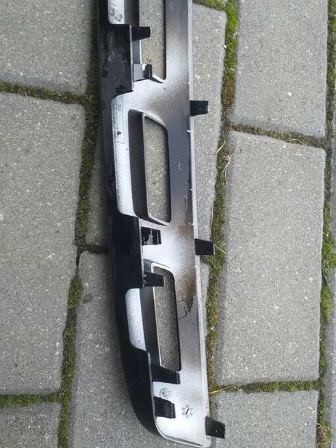 Sprzedam listwę do gryla, Mercedes-Benz 245 GLA 180 D