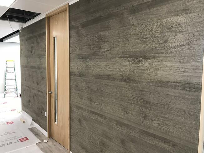 Malowanie gładzie tapety rigips