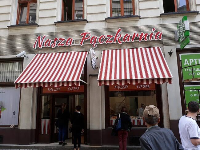 Markiza tarasowa z montażem Śląsk, Zagłębie i Podbeskidzie