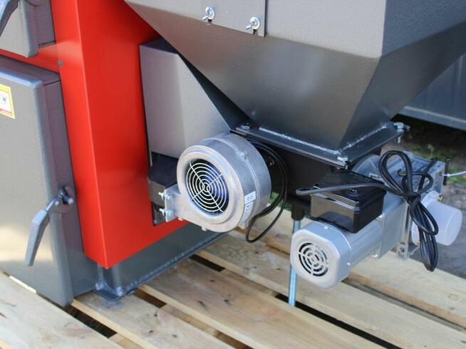 Kocioł piec CO z podajnikiem na ekogroszek 25KW 5klasa 250m2