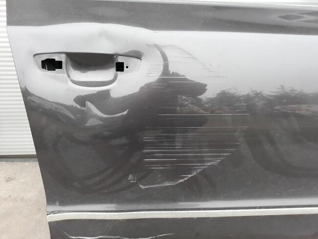 Kompletne drzwi prawa strona, przód, tył Skoda Superb II