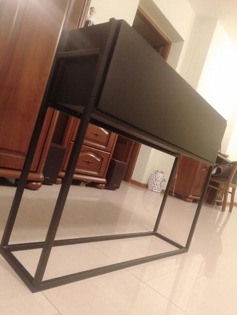 Doniczka nowoczesna metalowa Belsoo