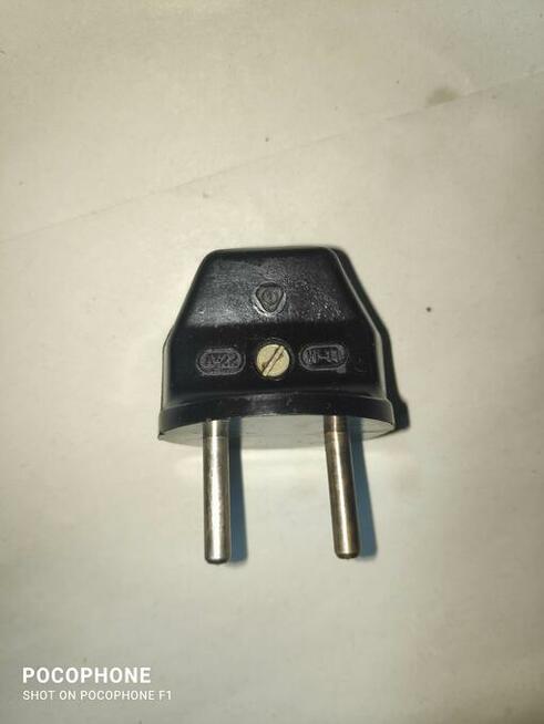 Wtyczka elektryczna czasy PRL-U