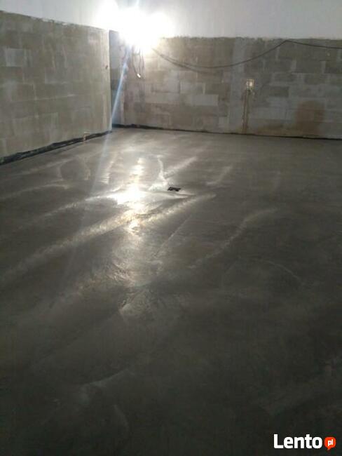 Wylewki maszynowe ,Posadzki przemysłowe i tynki gipsowe