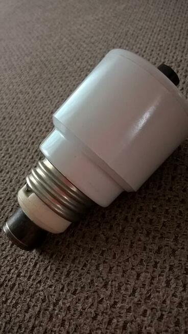 Bezpiecznik automatyczny 25A,wkręcany Nowy