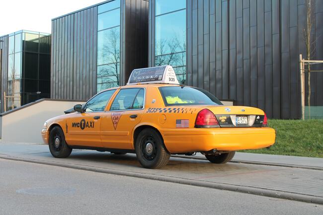 NYC LONDON TAXI Yellow cab auto na film wesele Sheriff
