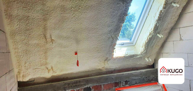 Ocieplenia pianką PUR, Piana, izolacja natryskowa poddasza