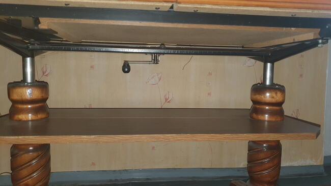 Stolik kawowy, ława - podnoszona i rozkładana - stan b.dobry