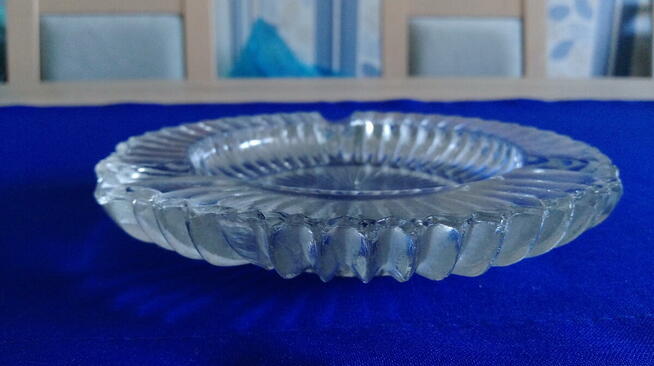 Popielniczka szklana PRL