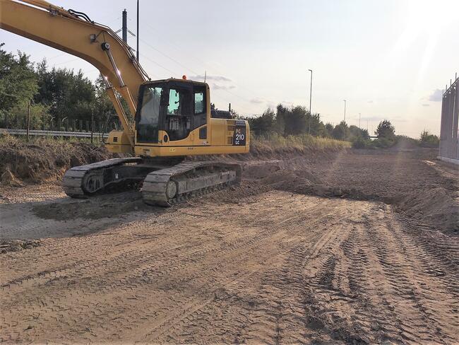 Wykopy rozbiórki roboty ziemne kopanie stawów koparka gąsien