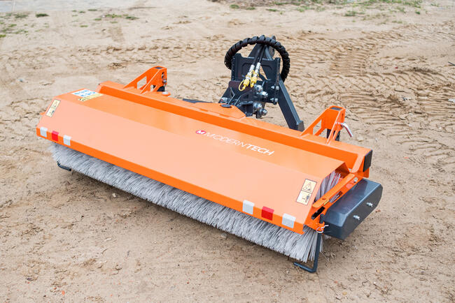 Zamiatarka mechaniczno-hydrauliczna - model ZW 120-150