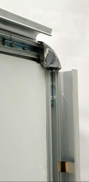 Aluminiowy dwustronny potykacz reklamowy B1 i A0