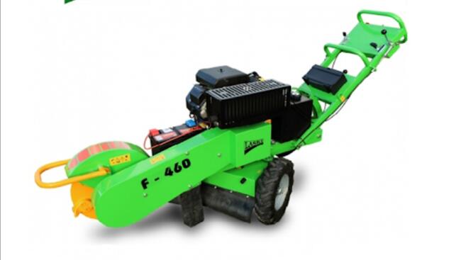 Wycinka drzew zrebkowanie gałęzi