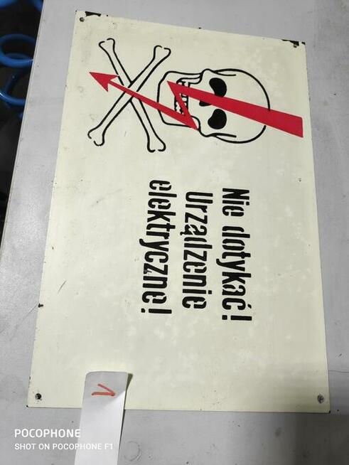 Tabliczki z rozdzielni NN