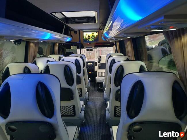 Przewóz osób Sosnowiec wynajem busów Katowice busy Dąbrowa G