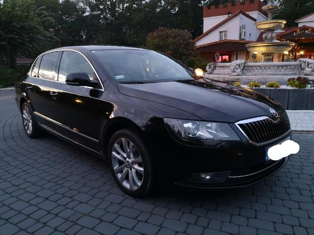 Auto do wynajęcia z kierowcą