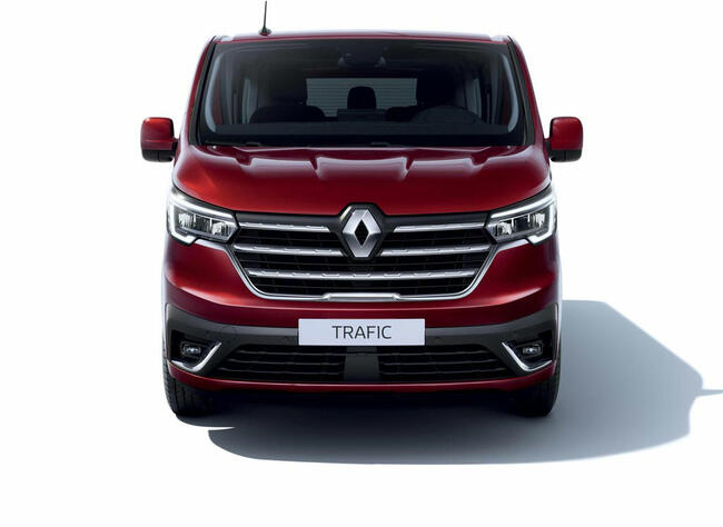 Wynajem busa BUS 9 osobowy wypożyczalnia RENAULT TRAFIC