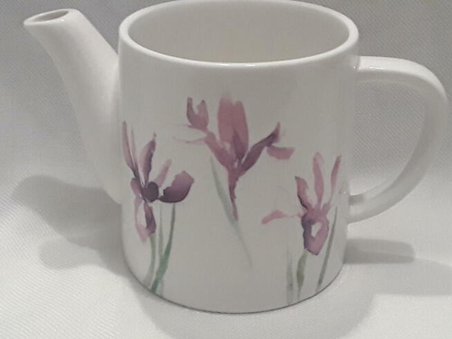 Dzbanek dzban kwiaty irysy dekoracja