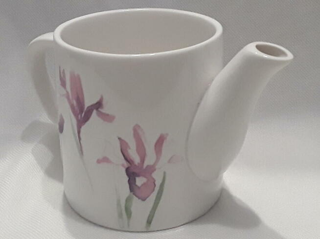 Dzbanek dzban kwiaty irysy dekoracja