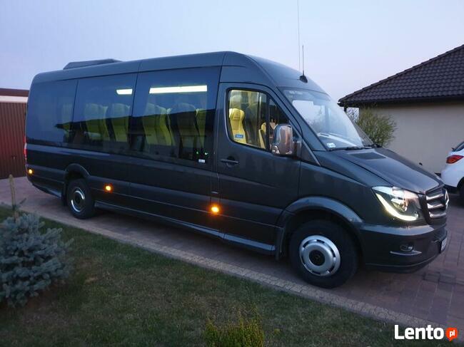 Przewóz osób Sosnowiec wynajem busów Katowice busy Dąbrowa G