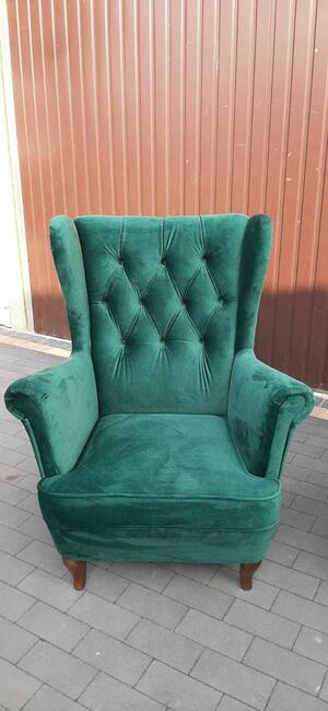 Komplet sofa fotele uszak podnóżek but zieleń chesterfield