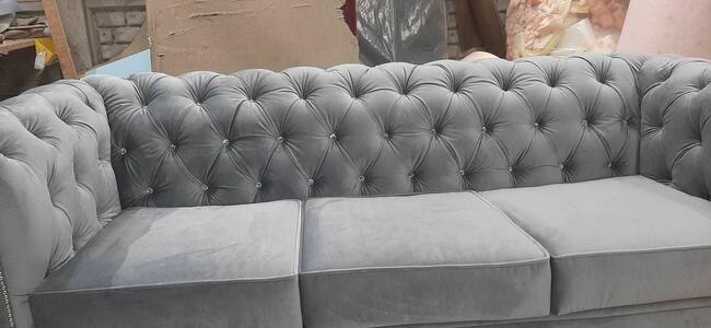Sofa glamour wypasiona 220dluga, z f spania chesterfield